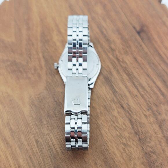 Pulsar Silver Tone Calendar Dial Watch Everyday Basic Casual Simple Classic - Picture 5 of 7